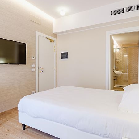 Hotel Boston Bari Luaran gambar
