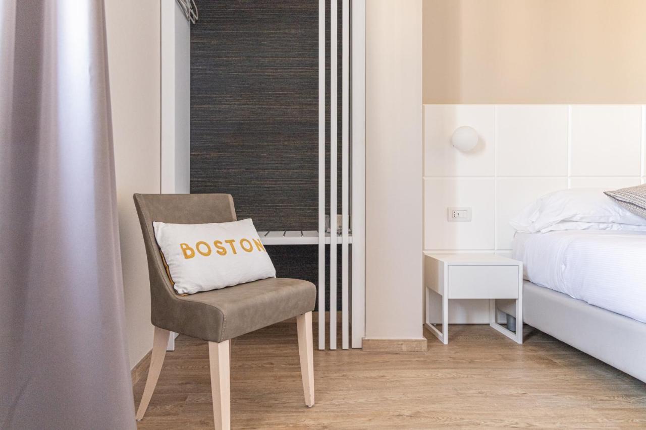 Hotel Boston Bari Luaran gambar