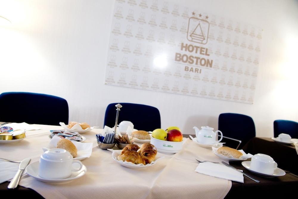 Hotel Boston Bari Luaran gambar