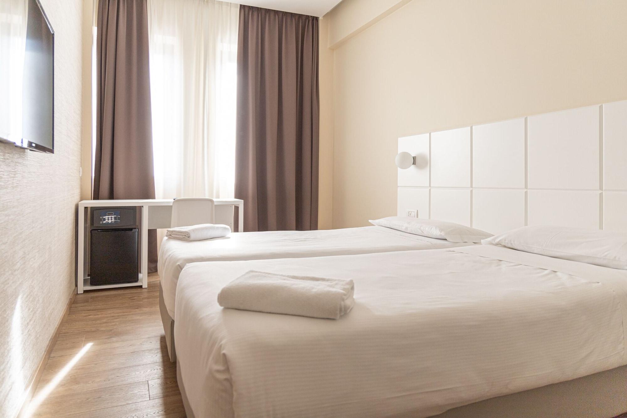 Hotel Boston Bari Luaran gambar