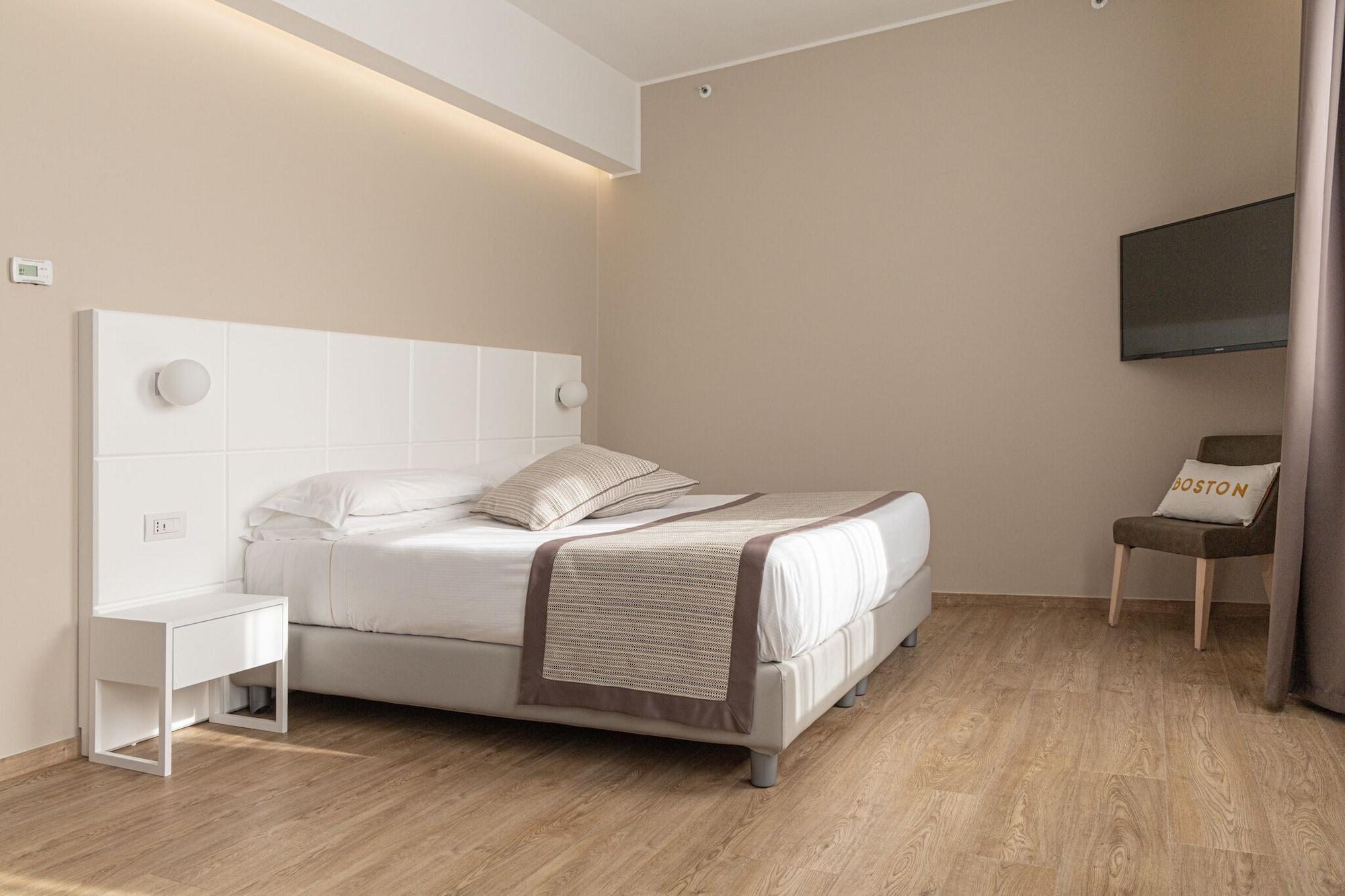 Hotel Boston Bari Luaran gambar