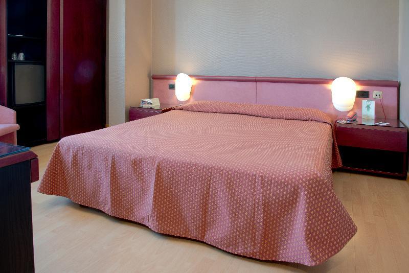 Hotel Boston Bari Luaran gambar